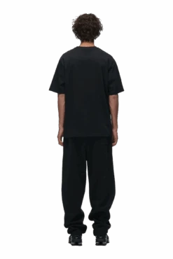 T-SHIRT BLACK(T Shirt Black 1) 10 T-SHIRT BLACK(T Shirt Black 1) -6pm Season 0004 6PM ECOM 6PM plus Look 52 2422 min