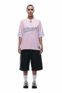 SUMMER FOOTBALL JERSEY PINK(Summer Football Jersey Pink) 9 SUMMER FOOTBALL JERSEY PINK(Summer Football Jersey Pink) -6pm Season 0095 2406 6PM ECOM COLLECTION 2 LOOK 18 13289 min