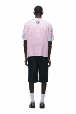 SUMMER FOOTBALL JERSEY PINK(Summer Football Jersey Pink) 8 SUMMER FOOTBALL JERSEY PINK(Summer Football Jersey Pink) -6pm Season 0096 2406 6PM ECOM COLLECTION 2 LOOK 18 12707 min