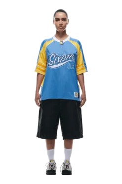 SUMMER FOOTBALL JERSEY BLUE(Summer Football Jersey Blue) 9 SUMMER FOOTBALL JERSEY BLUE(Summer Football Jersey Blue) -6pm Season 0101 2406 6PM ECOM COLLECTION 2 LOOK 17 13172 min