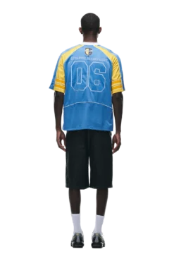 SUMMER FOOTBALL JERSEY BLUE(Summer Football Jersey Blue) 8 SUMMER FOOTBALL JERSEY BLUE(Summer Football Jersey Blue) -6pm Season 0102 2406 6PM ECOM COLLECTION 2 LOOK 17 12668 min