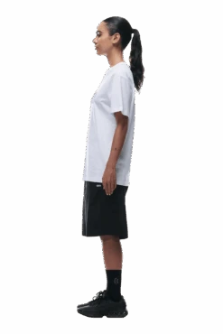 BUBBLE LOGO T-SHIRT WHITE(Bubble Logo T Shirt White) 10 BUBBLE LOGO T-SHIRT WHITE(Bubble Logo T Shirt White) -6pm Season 0163 2406 6PM ECOM COLLECTION 2 LOOK 06 12477 min