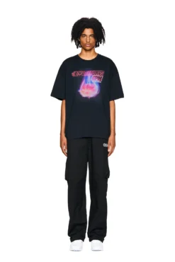 LOVE HURTS T-SHIRT BLACK(Love Hurts T Shirt Black)