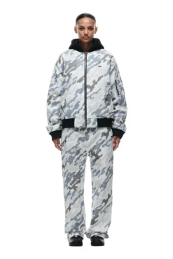 DOT CAMO HOODED BOMBER JACKET(Dot Camo Hooded Bomber Jacket) -6pm Season 1337x2005 6PM 0002 2408 6PM ECOM LOOK 19 0950 min