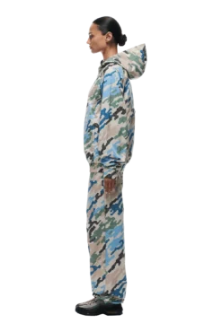 DOT CAMO TRACK JACKET(Dot Camo Track Jacket) -6pm Season 1337x2005 6PM 0019 2408 6PM ECOM LOOK 17 0753 min