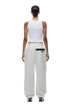 WIDE ROADMAN PANTS LIGHT GREY MELANGE(Wide Roadman Pants Light Grey Melange) -6pm Season 1337x2005 6PM 0066 2408 6PM ECOM LOOK 10 0382 a2a91a75 0c53 42b7 af77 080943de5e1d