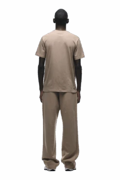 T-SHIRT REGULAR FIT MOCCA CREAM(T Shirt Regular Fit Mocca Cream) -6pm Season 1337x2005 6PM 0156 250519 6PM ECOM LOOK 26 1433