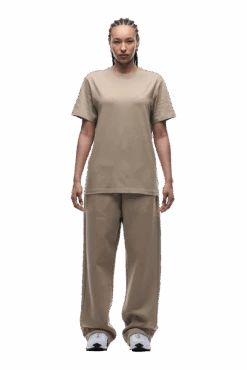 T-SHIRT REGULAR FIT MOCCA CREAM(T Shirt Regular Fit Mocca Cream) -6pm Season 1337x2005 6PM 0161 250519 6PM ECOM LOOK 26 1240