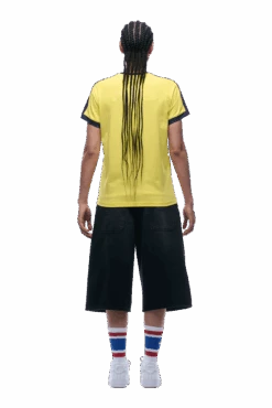 SLIM FIT RINGER TEE YELLOW(Slim Fit Ringer Tee Yellow) -6pm Season 1337x2005 6PM 0165 2500610 6PM ECOM LOOK 11 0757