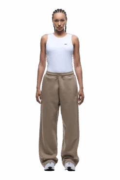 OPEN LEG JOGGER MOCCA CREAM(Open Leg Jogger Mocca Cream) -6pm Season 1337x2005 6PM 0167 250519 6PM ECOM LOOK 25 1136