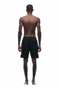 SEERSUCKER SWIM SHORTS BLACK(Seersucker Swim Shorts Black) -6pm Season 1337x2005 6PM 0216 2500610 6PM ECOM LOOK 1 0067 min