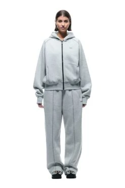 COVERLOCK ZIP-HOODIE(Zip Hoodie With Coverlock Stitching Grey) 9 COVERLOCK ZIP-HOODIE(Zip Hoodie With Coverlock Stitching Grey) -6pm Season 1337x2005 0021 141124 6PM BF24 LOOK 04 0293