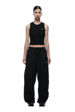 NYLON CARGO PANTS BLACK(Nylon Cargo Pants Black) 9 NYLON CARGO PANTS BLACK(Nylon Cargo Pants Black) -6pm Season 2005x1337 0038 240425 6PM ECOM LOOK 11 0757 min
