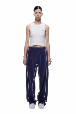 VELOURS TRACK PANT ORBIT BLUE(Velours Track Pant Orbit Blue) -6pm Season 2005x1337 0087 240425 6PM ECOM LOOK 3 0300 min