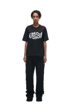 PLAY LOGO T-SHIRT BLACK(Play Logo T Shirt Black) -6pm Season 202221012 6PM ECOM AW221823
