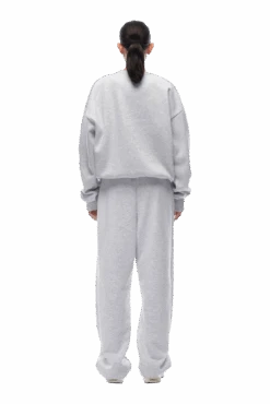 CREWNECK LIGHT GREY(23n04 1200 201 Crewn) -6pm Season 20231003 6PM NOS AW23 LOOK 26 810 min