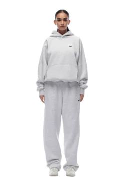 HOODIE LIGHT GREY(23n05 1100 201 Hlogo) -6pm Season 20231003 6PM NOS AW23 LOOK 27 815 min