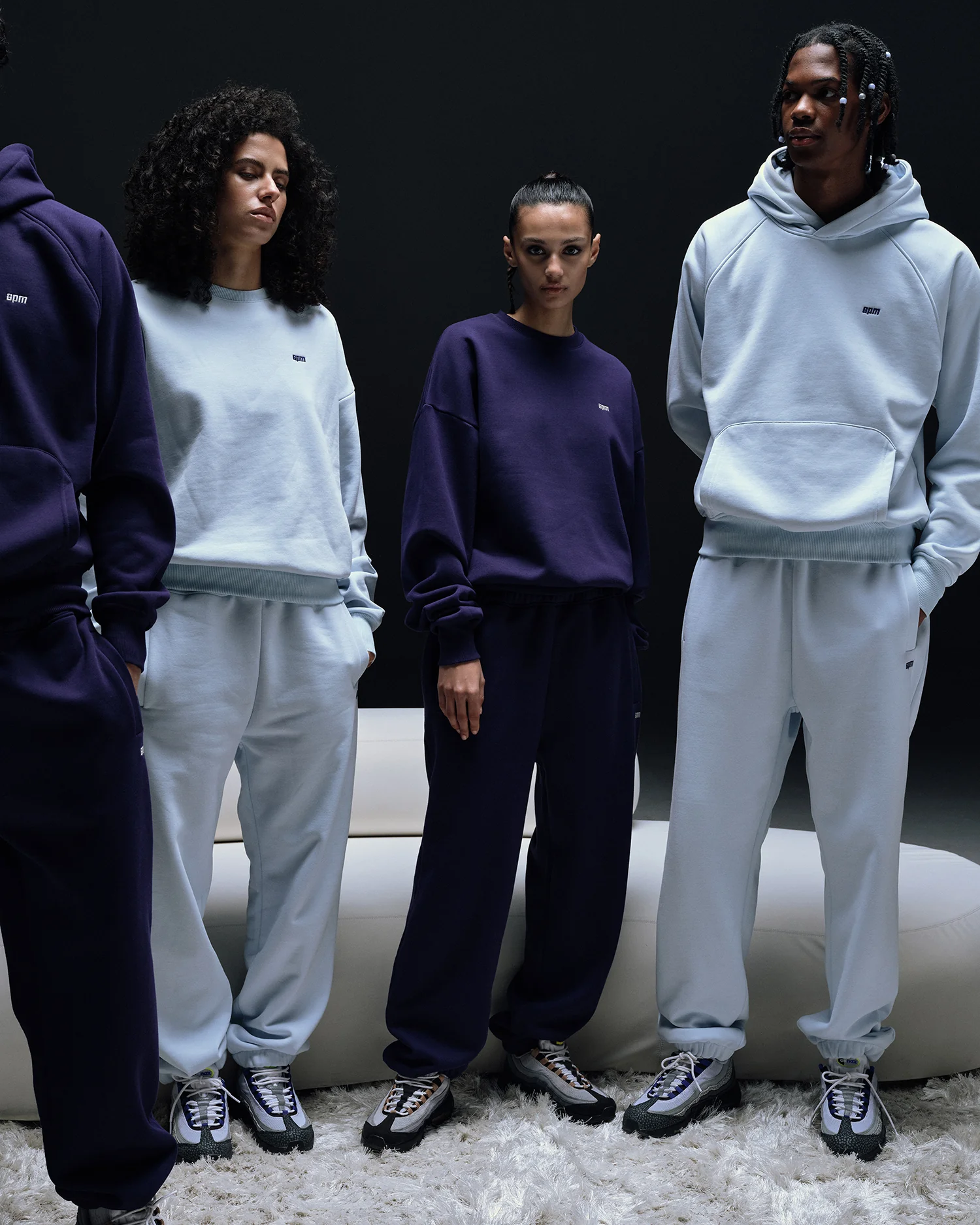 6pm Season 2 6pm Season -6pm Season 240131 6PM NOS CAMPAIGN LOOK 02 GROUP 02 1144 Kopie