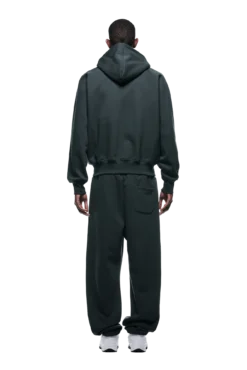 ZIP HOODIE DARK EMERALD(Zip Hoodie Dark Emerald) -6pm Season 2500x1337 6pm 0005 241004 6PM Ecom Look 38 1867 min