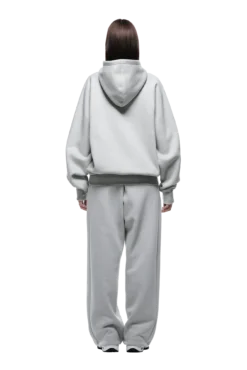 HOODIE SMOKE GREY(Hoodie Smoke Grey) -6pm Season 2500x1337 6pm 0066 241004 6PM Ecom Look 27 1728 min