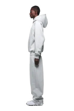 HOODIE SMOKE GREY(Hoodie Smoke Grey) -6pm Season 2500x1337 6pm 0070 241004 6PM Ecom Look 27 1587 min