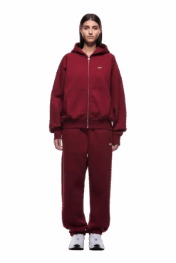 ZIP HOODIE WINE RED(Zip Hoodie Wine Red) -6pm Season 2500x1337 6pm 0074 241004 6PM Ecom Look 26 1504 min