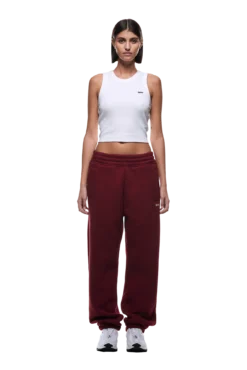 CUFF JOGGER WINE RED(Cuff Jogger Wine Red) 11 CUFF JOGGER WINE RED(Cuff Jogger Wine Red) -6pm Season 2500x1337 6pm 0080 241004 6PM Ecom Look 25 1484 min