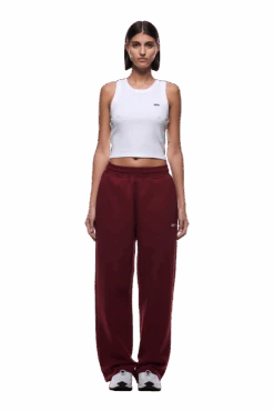 OPEN LEG JOGGER WINE RED(Open Leg Jogger Wine Red) -6pm Season 2500x1337 6pm 0092 241004 6PM Ecom Look 23 1538 min