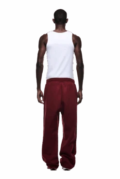 OPEN LEG JOGGER WINE RED(Open Leg Jogger Wine Red) -6pm Season 2500x1337 6pm 0093 241004 6PM Ecom Look 23 1414 min