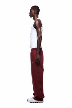 OPEN LEG JOGGER WINE RED(Open Leg Jogger Wine Red) -6pm Season 2500x1337 6pm 0094 241004 6PM Ecom Look 23 1405 min