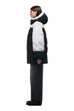 COACH PUFFER COAT BLACK(Coach Puffer Coat Black) -6pm Season 2500x1337 6pm 0182 241004 6PM Ecom Look 07 0717 min