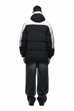 COACH PUFFER COAT BLACK(Coach Puffer Coat Black) -6pm Season 2500x1337 6pm 0184 241004 6PM Ecom Look 07 0415 min