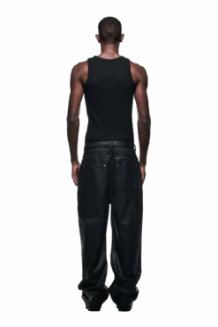 WAX COATED DENIM BLACK(Wax Coated Denim Black) -6pm Season 2500x1337 6pm 0208 241004 6PM Ecom Look 04 0297 min