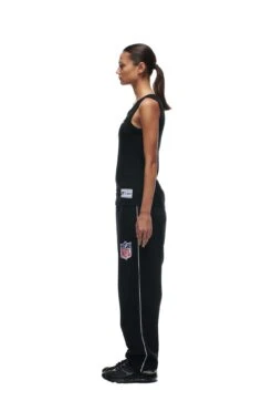 SHIELD LOGO TANKTOP(Shield Logo Tanktop) -6pm Season 2673x4009px 6pm NFL ECOM 0017 20231024 6PM NFL ECOM LOOK 20 1049