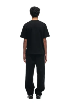 NFL VS 6PM T-SHIRT BLACK(Nfl Vs 6pm T Shirt Black) -6pm Season 2673x4009px 6pm NFL ECOM 0064 20231024 6PM NFL ECOM LOOK 12 700