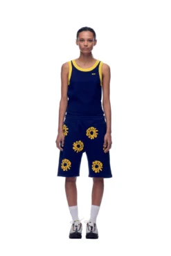 FLOWER SHORTS NAVY(Shorts Aop Navy) 9 FLOWER SHORTS NAVY(Shorts Aop Navy) -6pm Season 2673x4009px 6pm V2 0001s 0085 20230530 6PM ECOM Look 06 0259