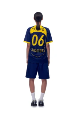 YOUNG SHOOTERS JERSEY NAVY(Trikot Navy) 11 YOUNG SHOOTERS JERSEY NAVY(Trikot Navy) -6pm Season 2673x4009px 6pm 0052 20230530 6PM ECOM Look 22 0888