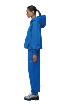 ZIP HOODIE PRINCESS BLUE(Zip Hoodie Princess Blue) -6pm Season 2673x4009px 0022 6PM ECOM Look 80 1337 min