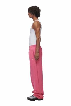 OPEN LEG JOGGER HOT PINK(Open Leg Jogger Hot Pink) -6pm Season 2673x4009px 0088 6PM ECOM Look 58 0975 min