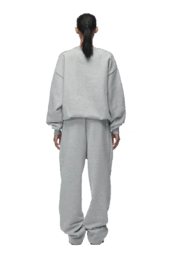 CREWNECK GREY MELANGE(Crewneck Grey Melange) 13 CREWNECK GREY MELANGE(Crewneck Grey Melange) -6pm Season 2673x4009px 0153 6PM ECOM Look 36 0636 min