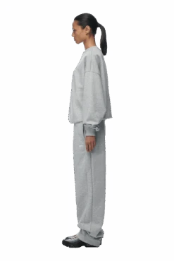 CREWNECK GREY MELANGE(Crewneck Grey Melange) 12 CREWNECK GREY MELANGE(Crewneck Grey Melange) -6pm Season 2673x4009px 0154 6PM ECOM Look 36 0629 min