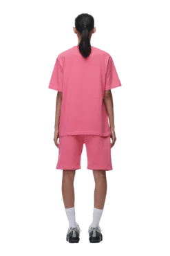 T-SHIRT HOT PINK(T Shirt Hot Pink) -6pm Season 2673x4009px 0231 6PM ECOM Look 10 0212 min