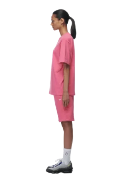T-SHIRT HOT PINK(T Shirt Hot Pink) -6pm Season 2673x4009px 0232 6PM ECOM Look 10 0206 min