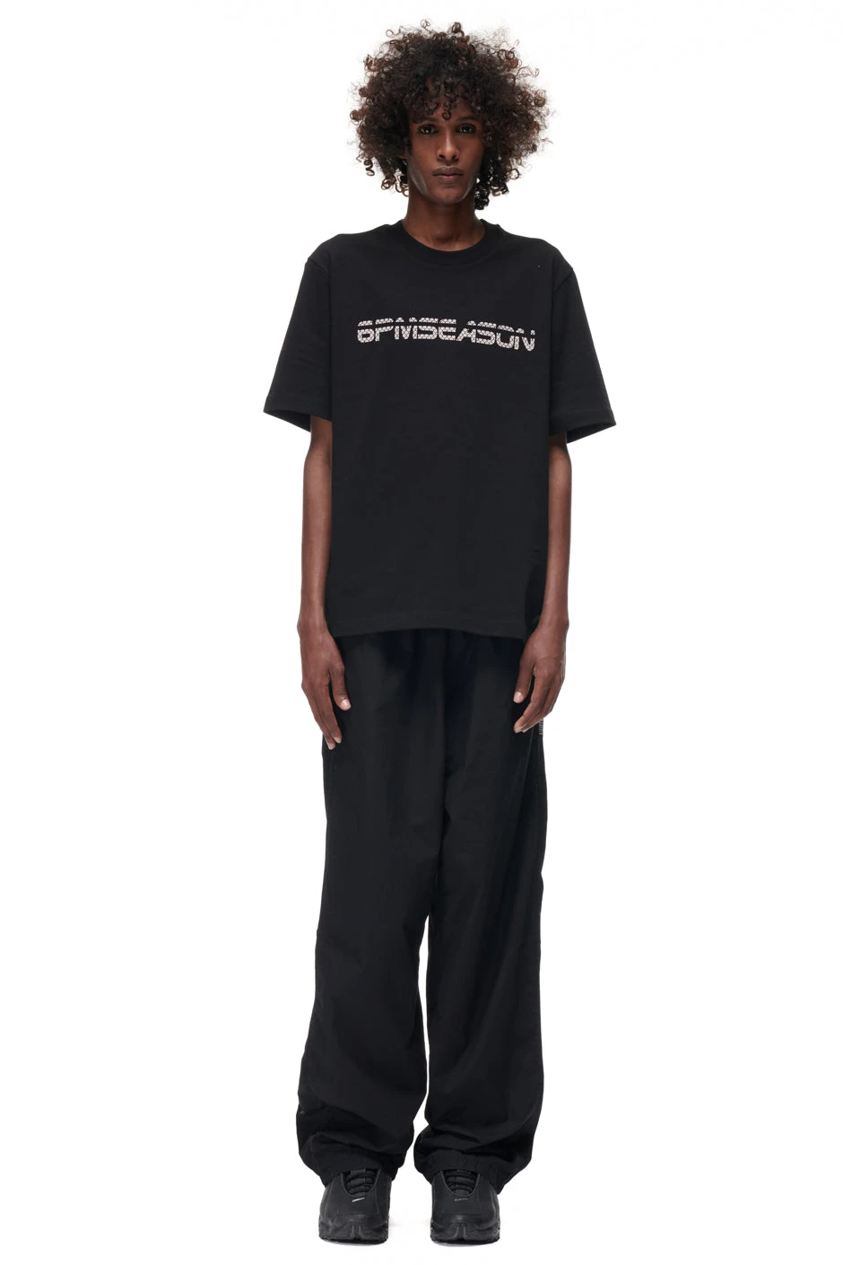 TILES T-SHIRT BLACK(Logo T Shirt Black) 1 TILES T-SHIRT BLACK(Logo T Shirt Black)