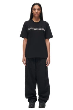 TILES T-SHIRT BLACK(Logo T Shirt Black) 9 TILES T-SHIRT BLACK(Logo T Shirt Black) -6pm Season 6PM ECOM Look 08 female 2808