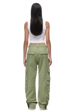 CARGO PANTS GREEN(Cargo Pants Green) -6pm Season 6PM ECOM Look 17 female 2657