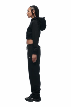 WMNS CROPPED ZIP HOODIE BLACK(Wmns Cropped Zip Hoodie Black) -6pm Season 6pm png 0007 2025 07 14 6PM ECOM LOOK 31 0776