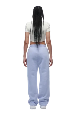 WMNS CROPPED T-SHIRT OFF-WHITE(Wmns Cropped T Shirt Off White) -6pm Season 6pm png 0021 2025 07 14 6PM ECOM LOOK 26 0686