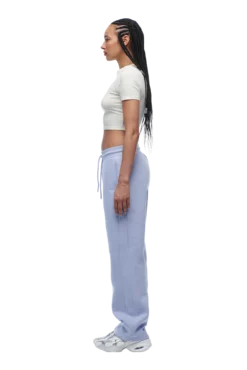 WMNS CROPPED T-SHIRT OFF-WHITE(Wmns Cropped T Shirt Off White) -6pm Season 6pm png 0022 2025 07 14 6PM ECOM LOOK 26 0680