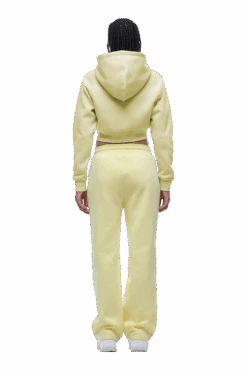 WMNS CROPPED ZIP HOODIE BUTTERCREAM(Wmns Cropped Zip Hoodie Buttercream) -6pm Season 6pm png 0024 2025 07 14 6PM ECOM LOOK 25 0663